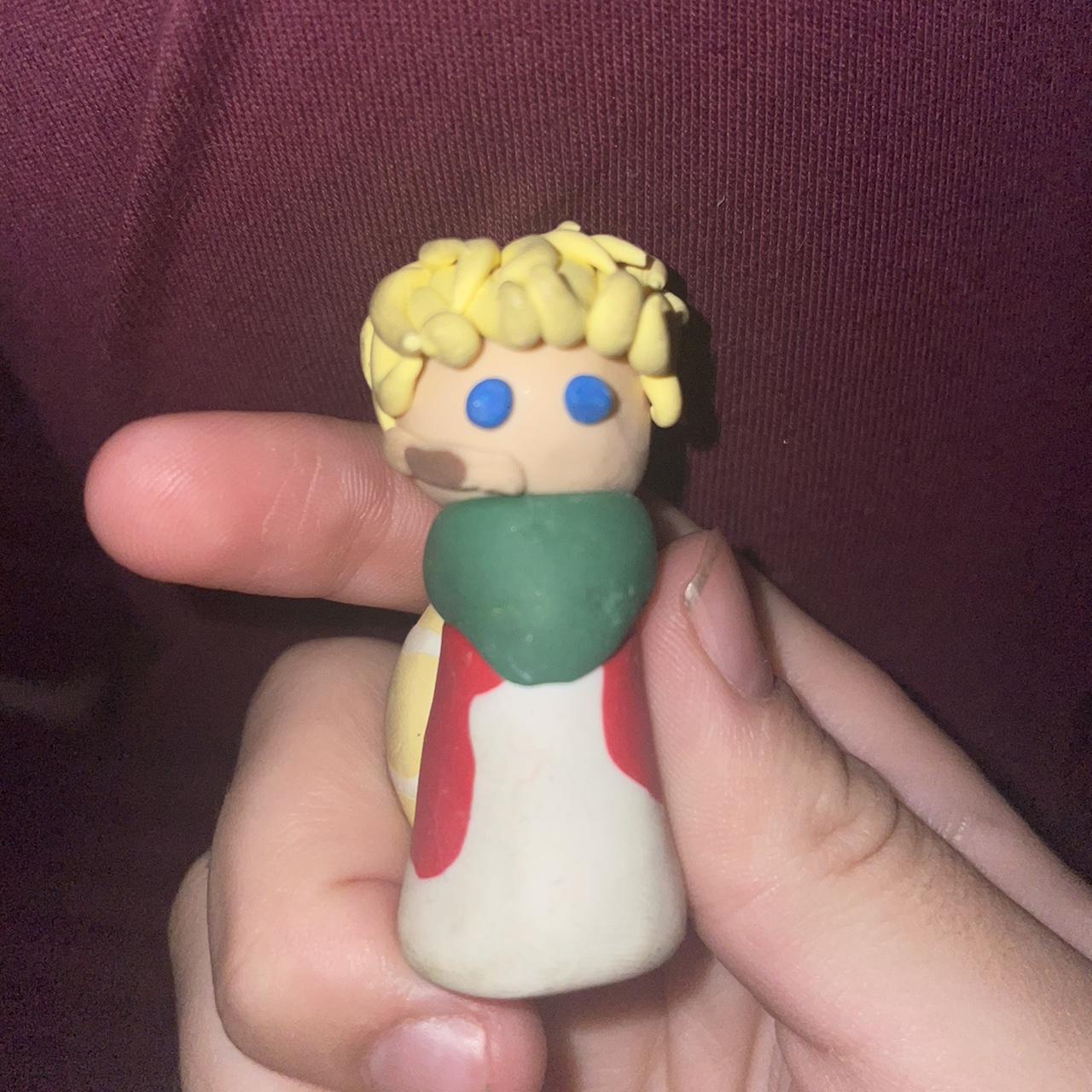 Tommyinit clay made toy Not into dream SMP anymore... - Depop