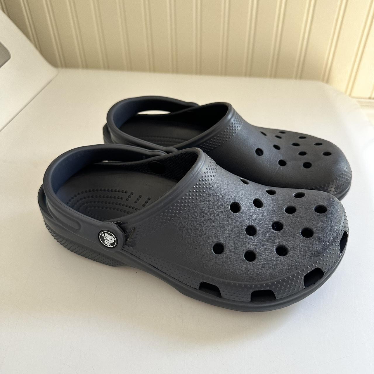 navy blue womens crocs