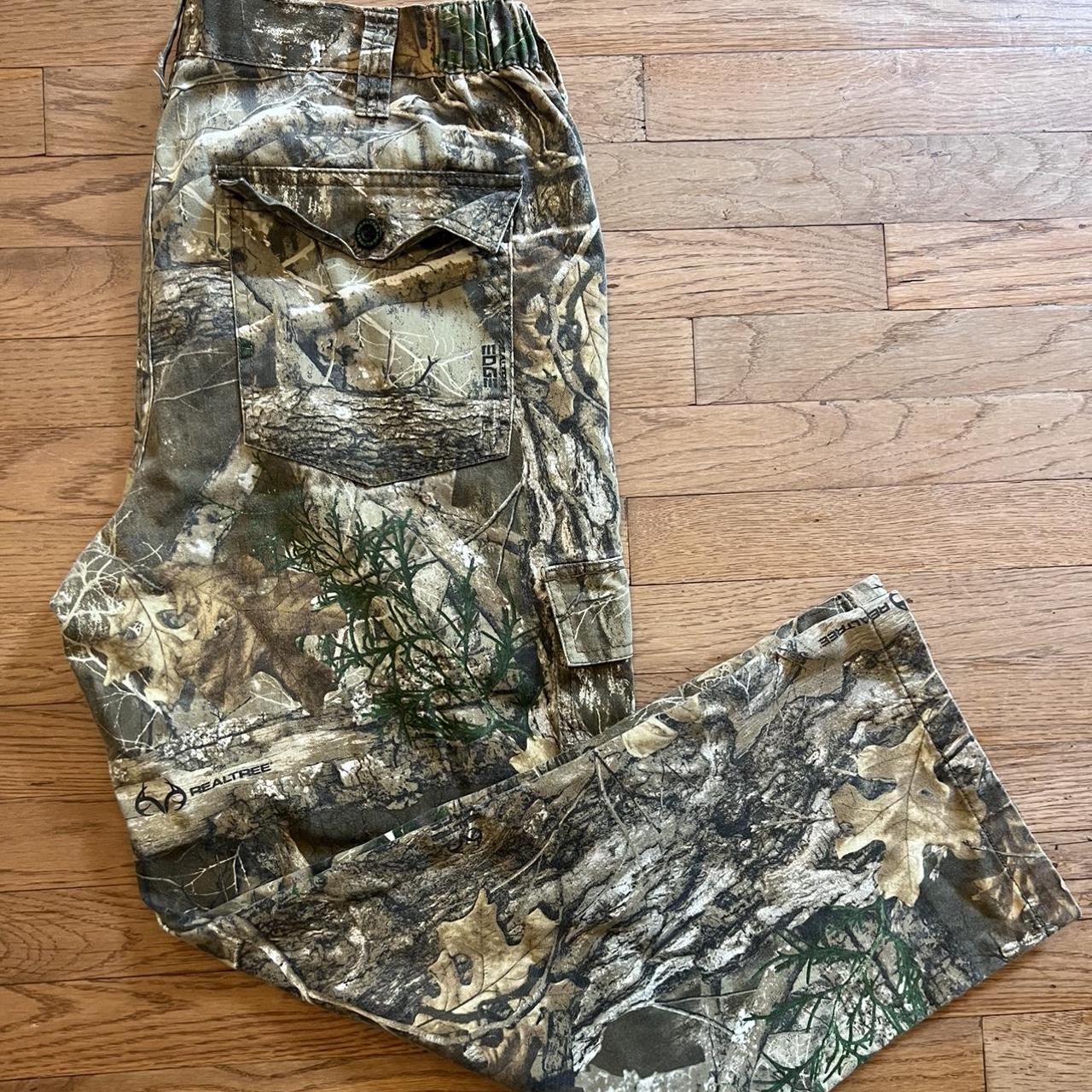 Realtree Camo Pants 👖 🦌 •Size 36/38 L ⭐️Open to... - Depop