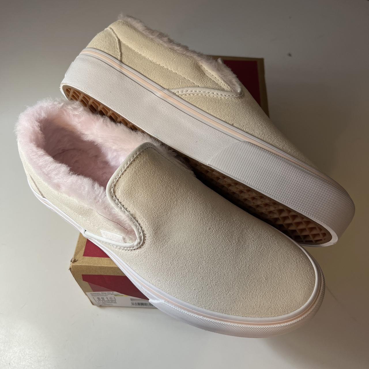 Tan vans best sale with fur inside