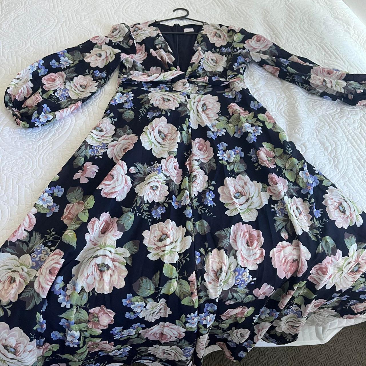 Sheike Stella Blooms Dress Size 12 Depop
