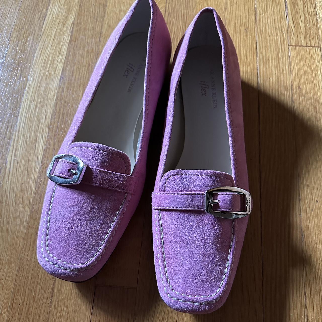 Anne klein 2024 suede loafers