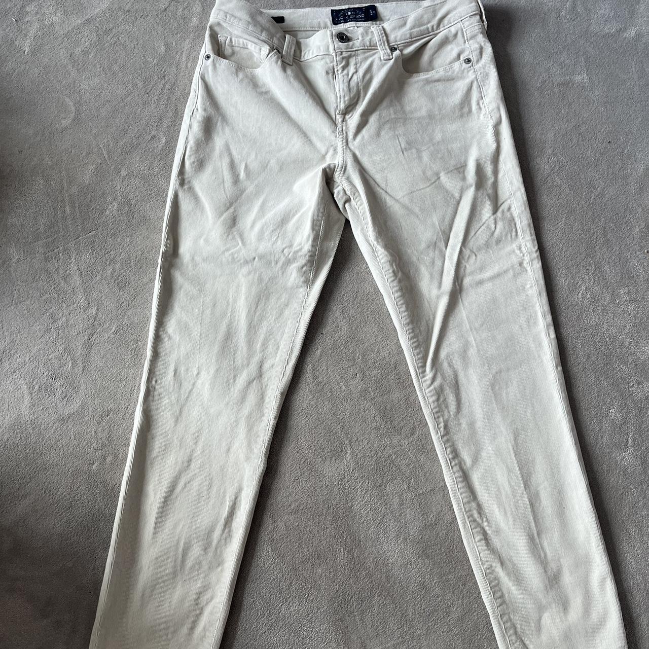 Cream Lucky Brand Jeans Size XS, i'm 5'3 and... Depop