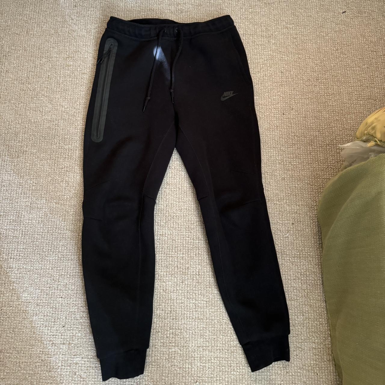 Black Nike Tech Pants - Depop