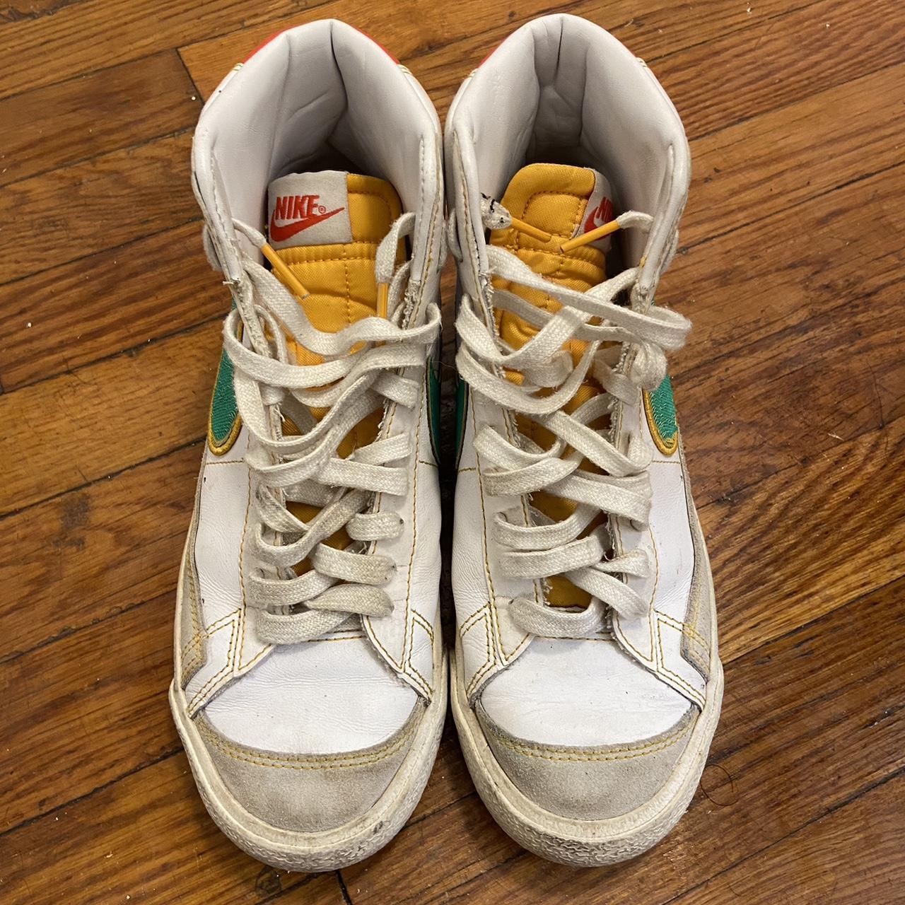 blazer mid 77 vintage ray guns