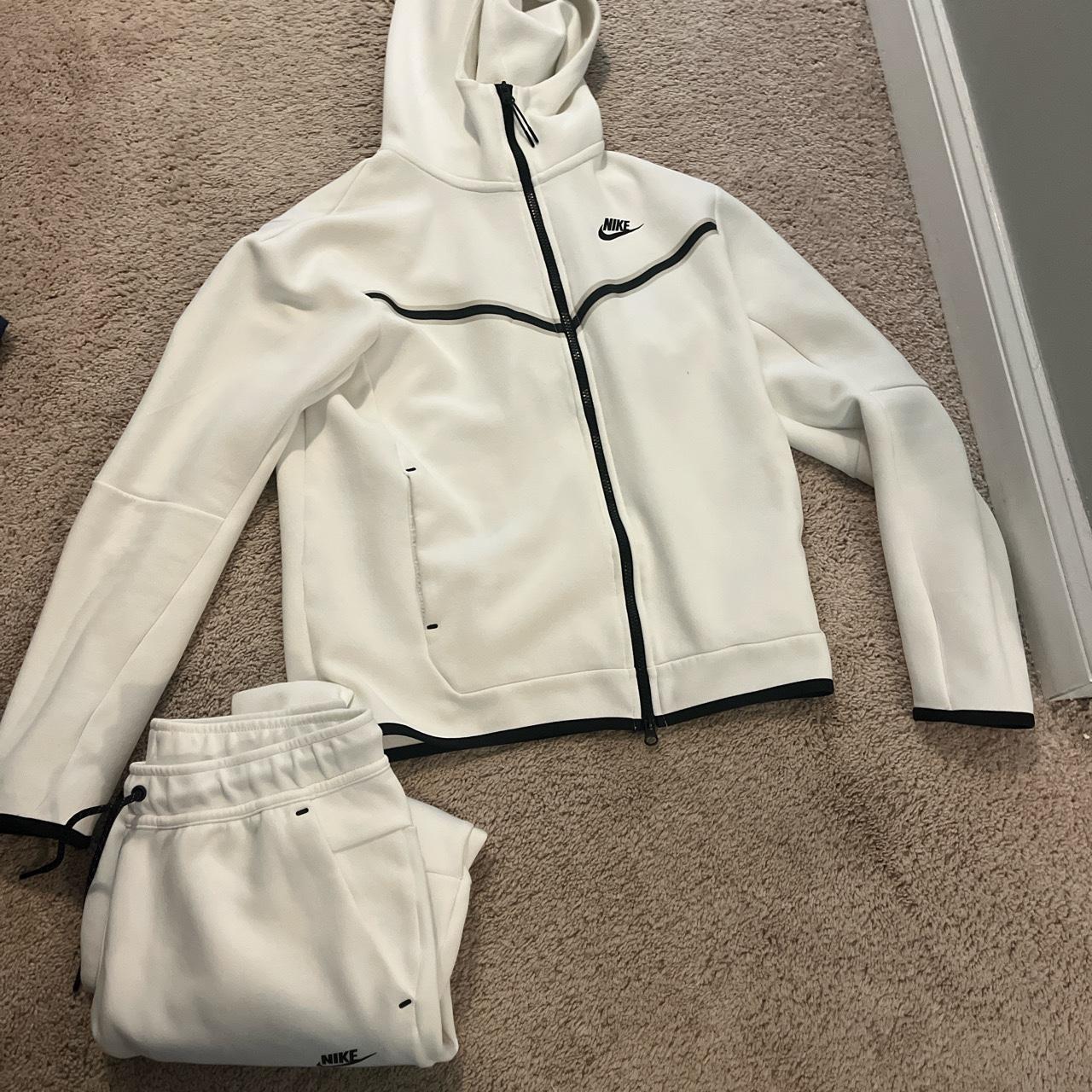 niketech suit