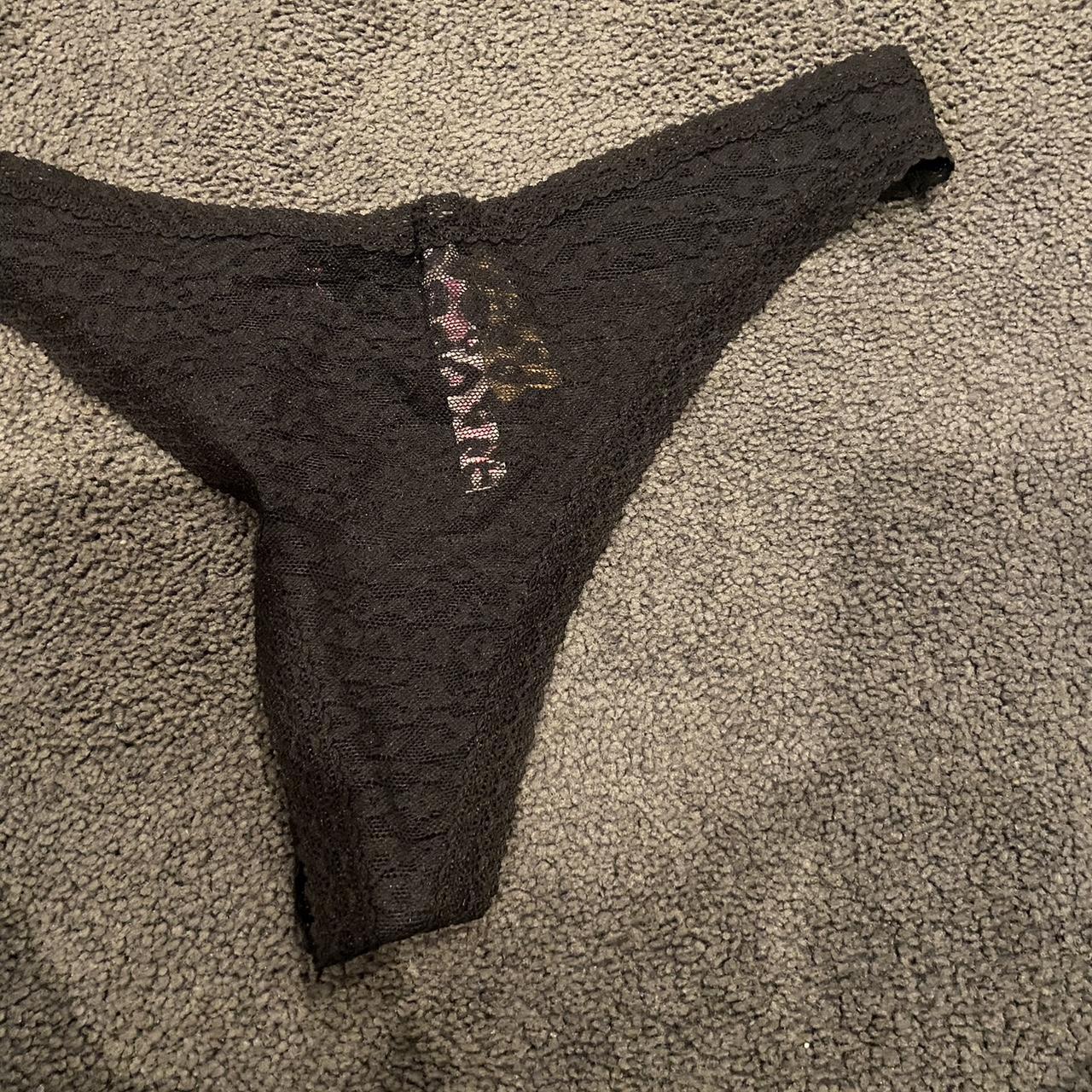 Victoria Secret Thong, Size: Large, NWT, Check My
