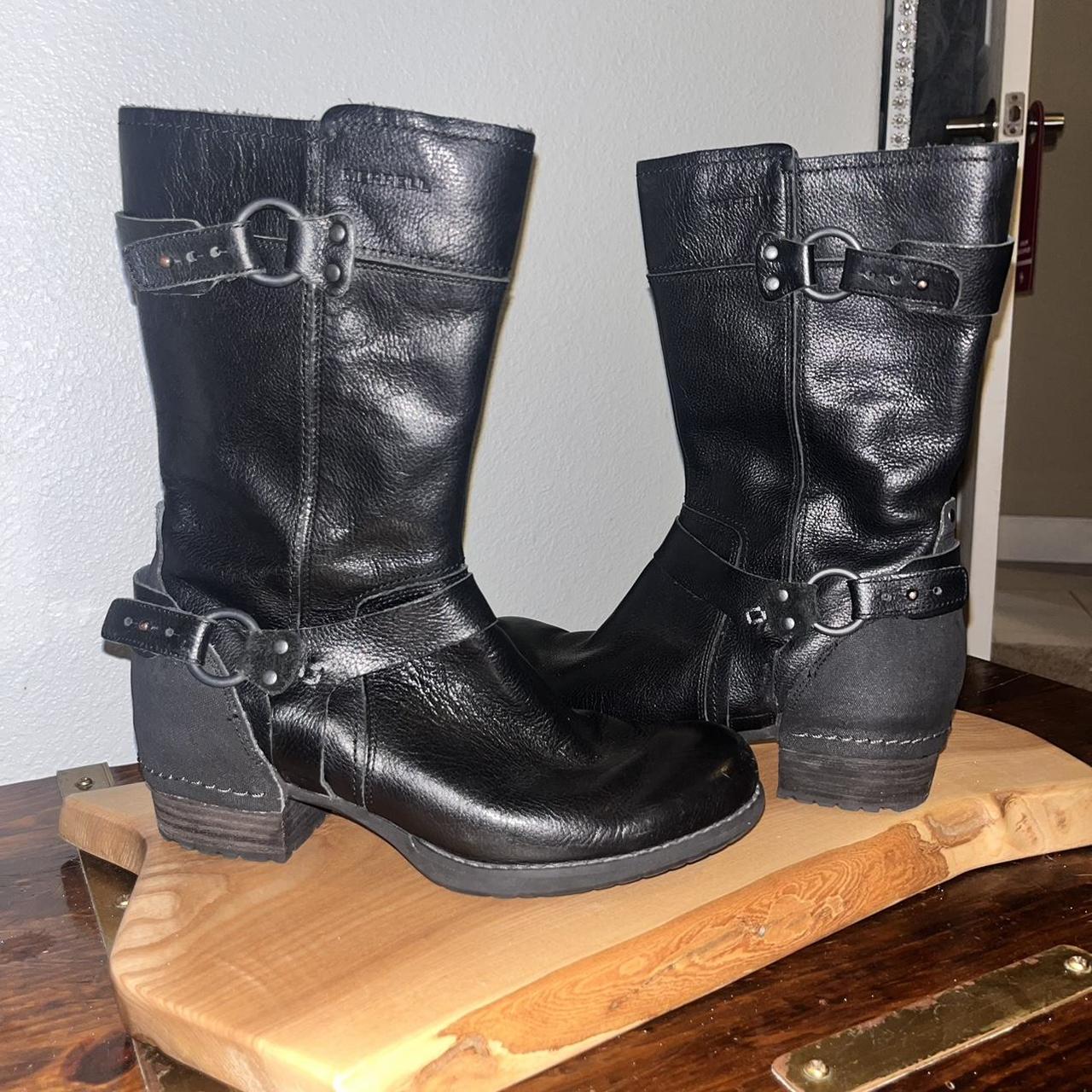 Merrell Women's Black Boots | Depop