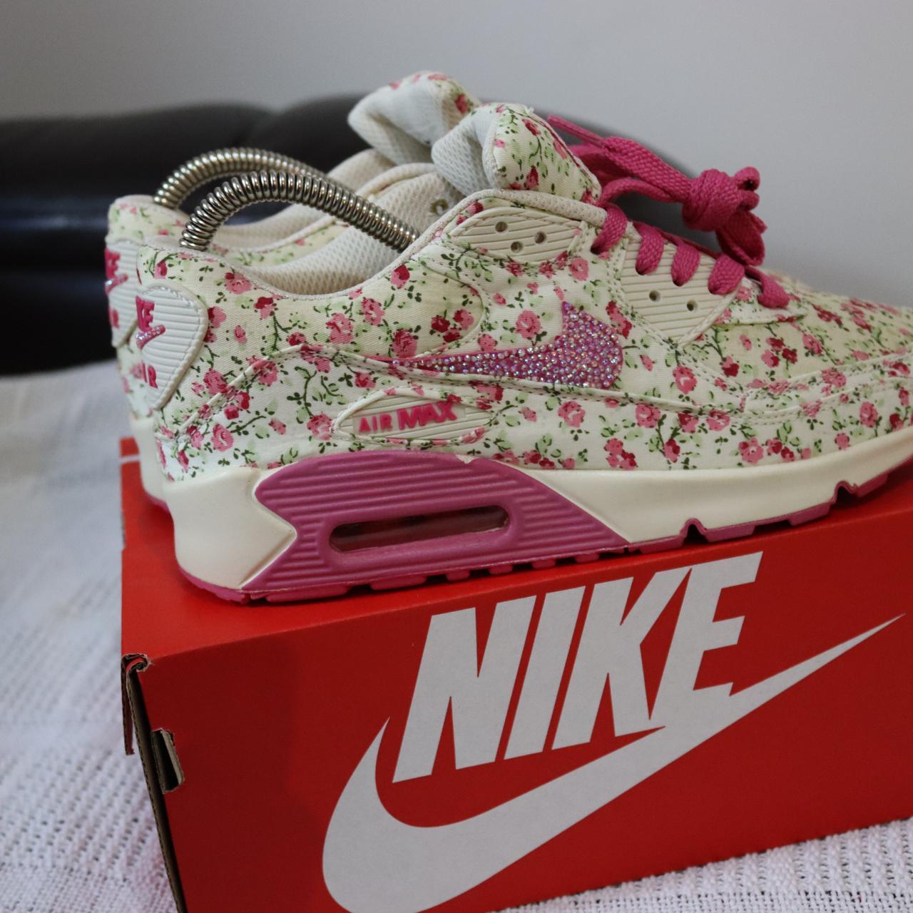 Womens nike air sales max floral print