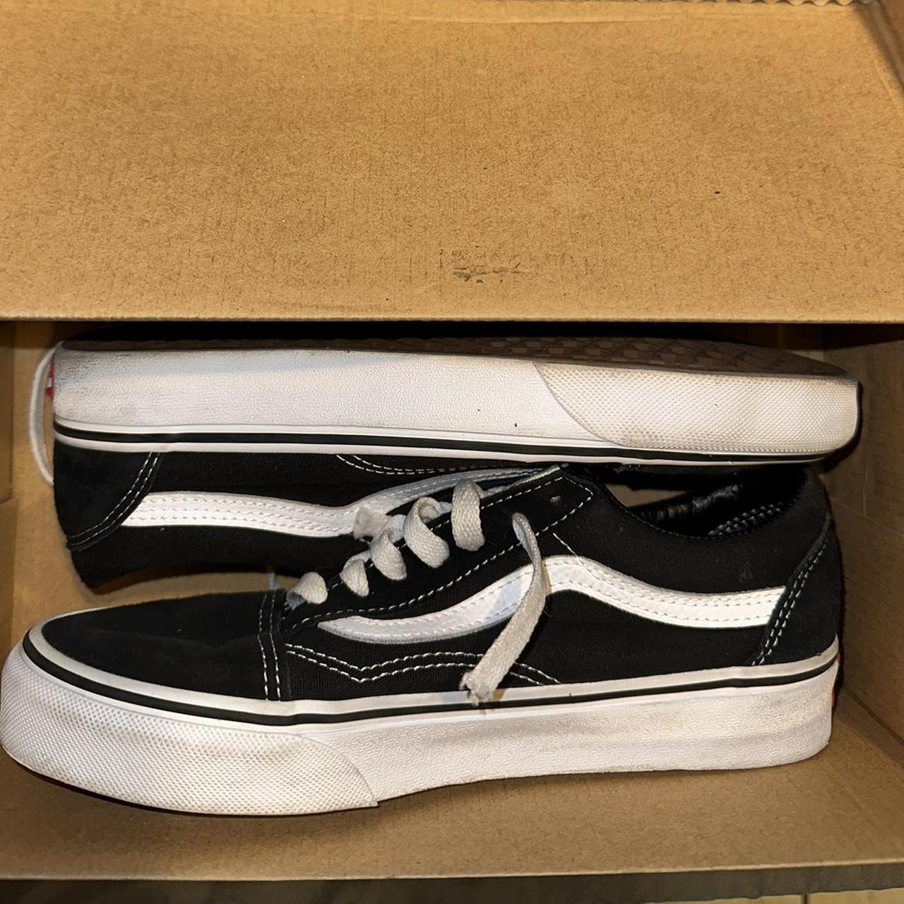 Old Skool Black/White Vans Size:6 men’s/7.5 women’s... - Depop