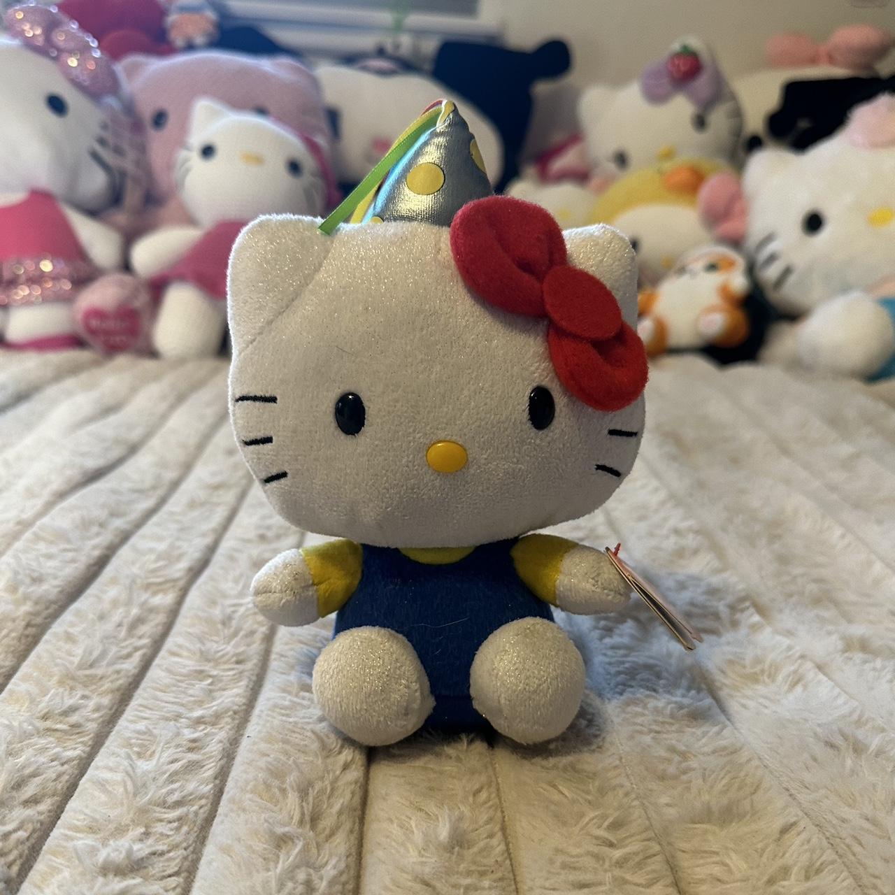 Birthday hat hello kitty #hellokitty #sanrio #birthday - Depop
