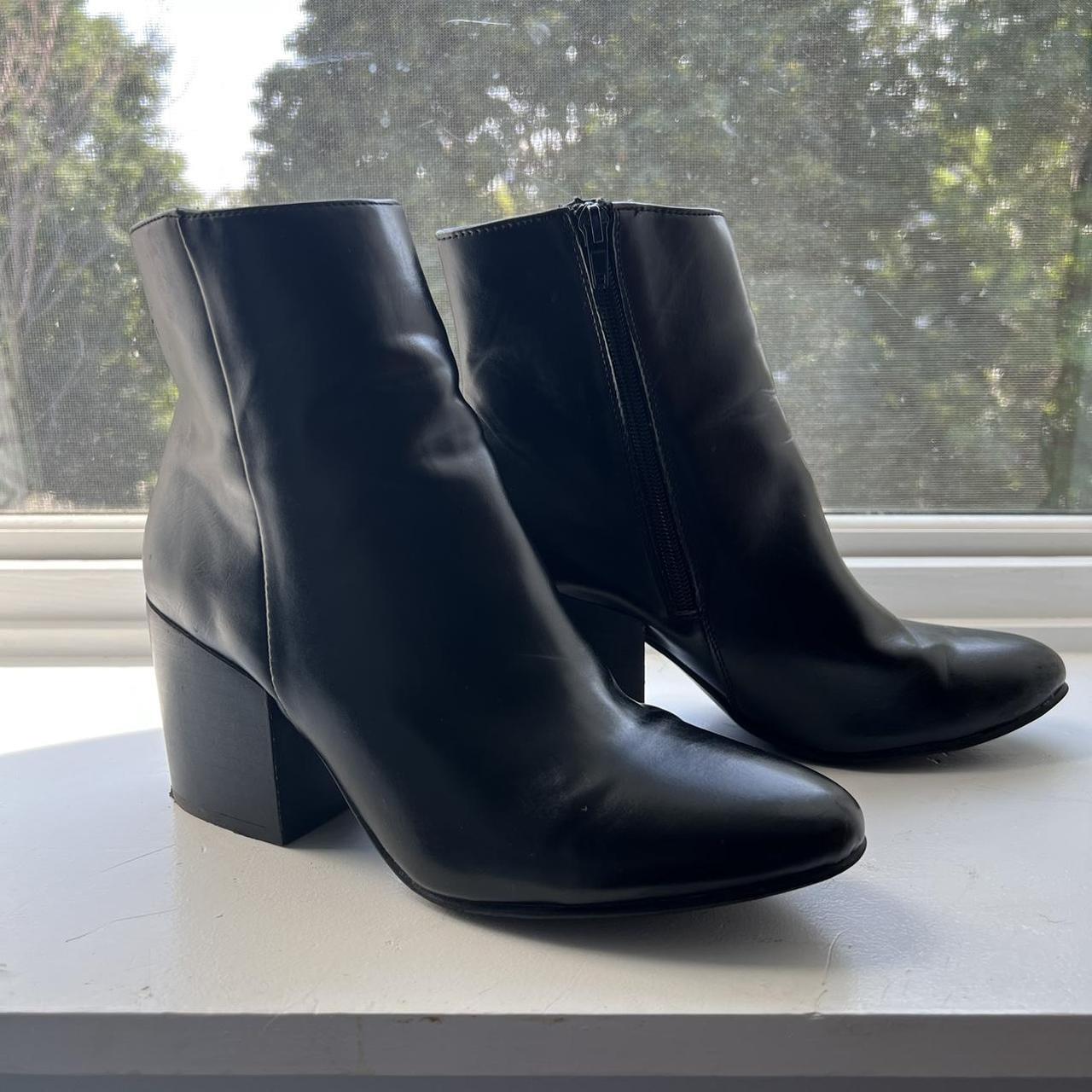 Aaden block heel outlet booties