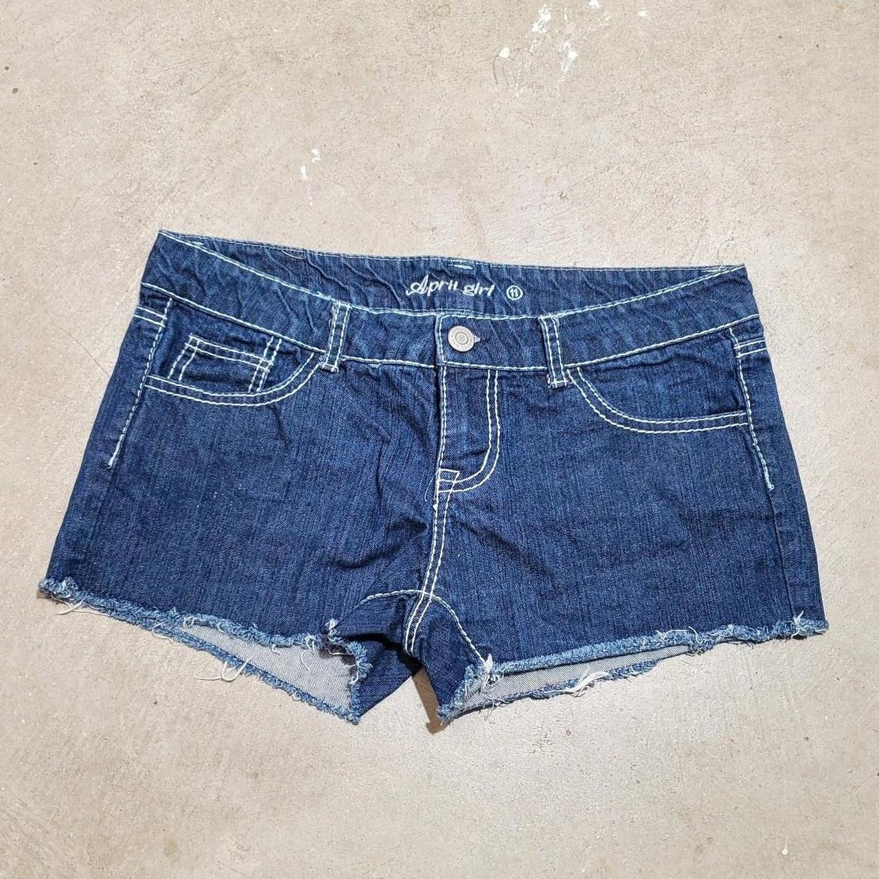 item listed by cyranoweather7