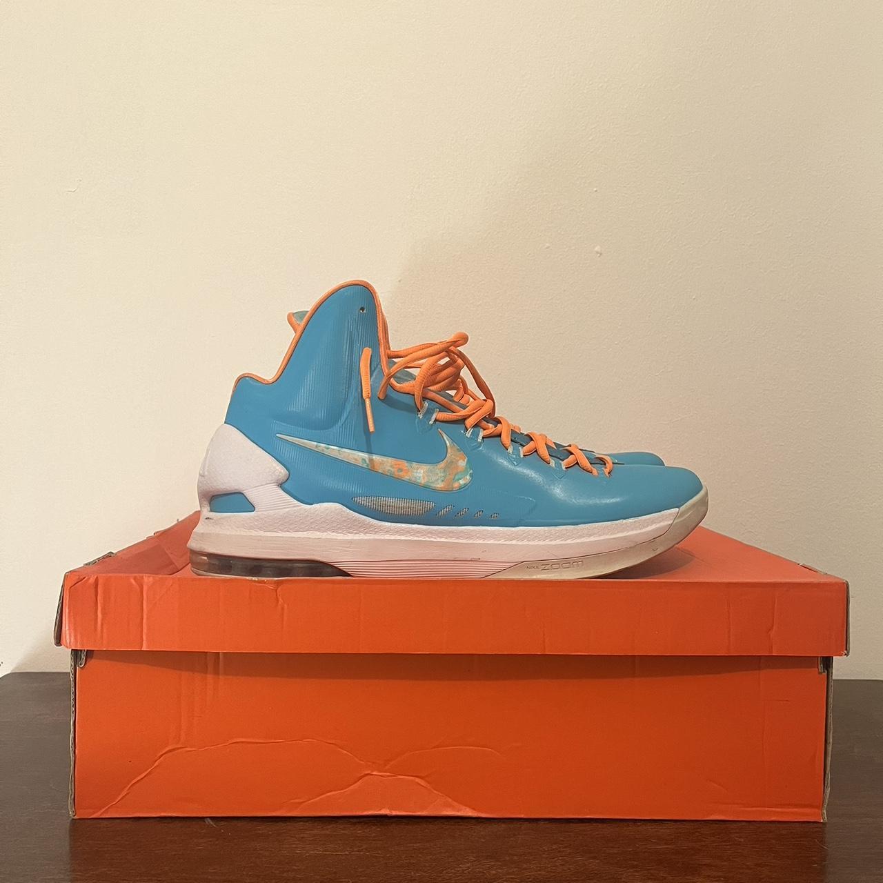 Kd v shops easter