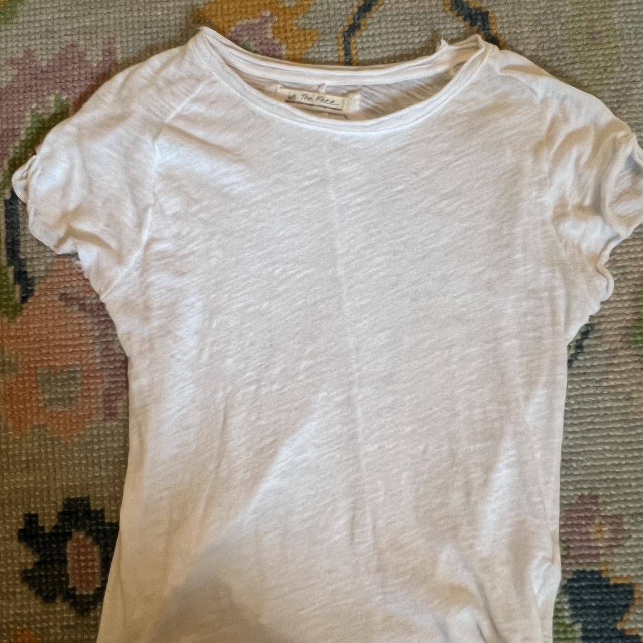 Free People basic white tee Size Medium!! - Depop