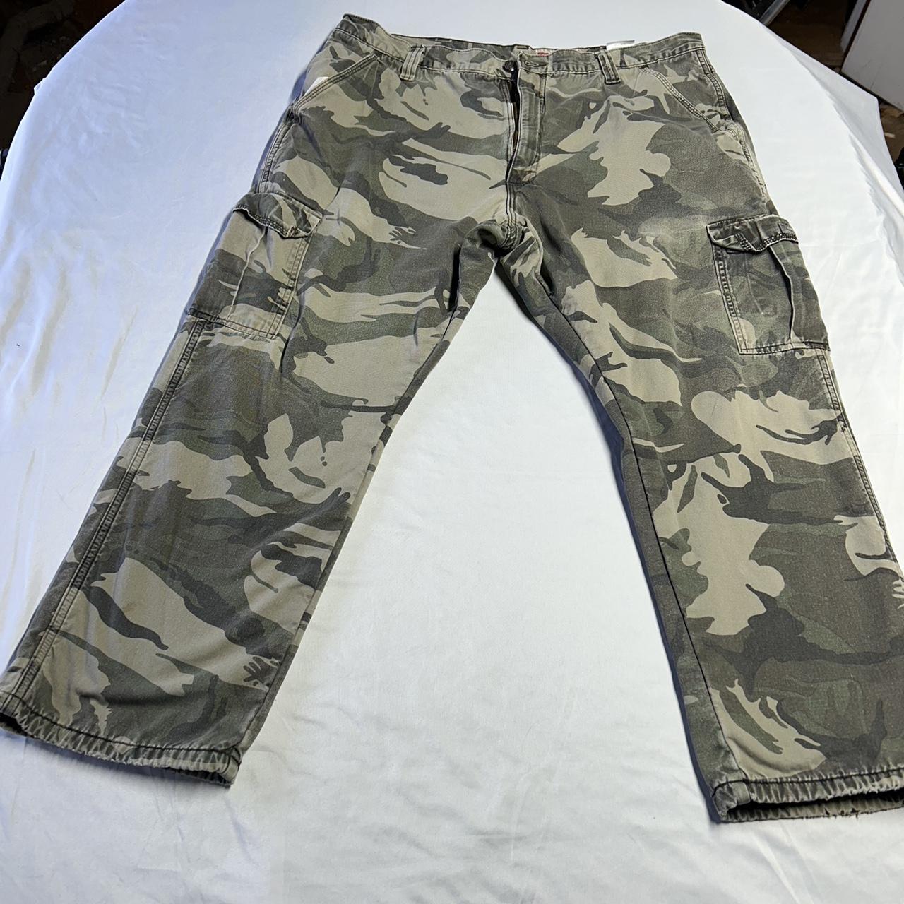 Camo Cargo Pants, lined - Depop