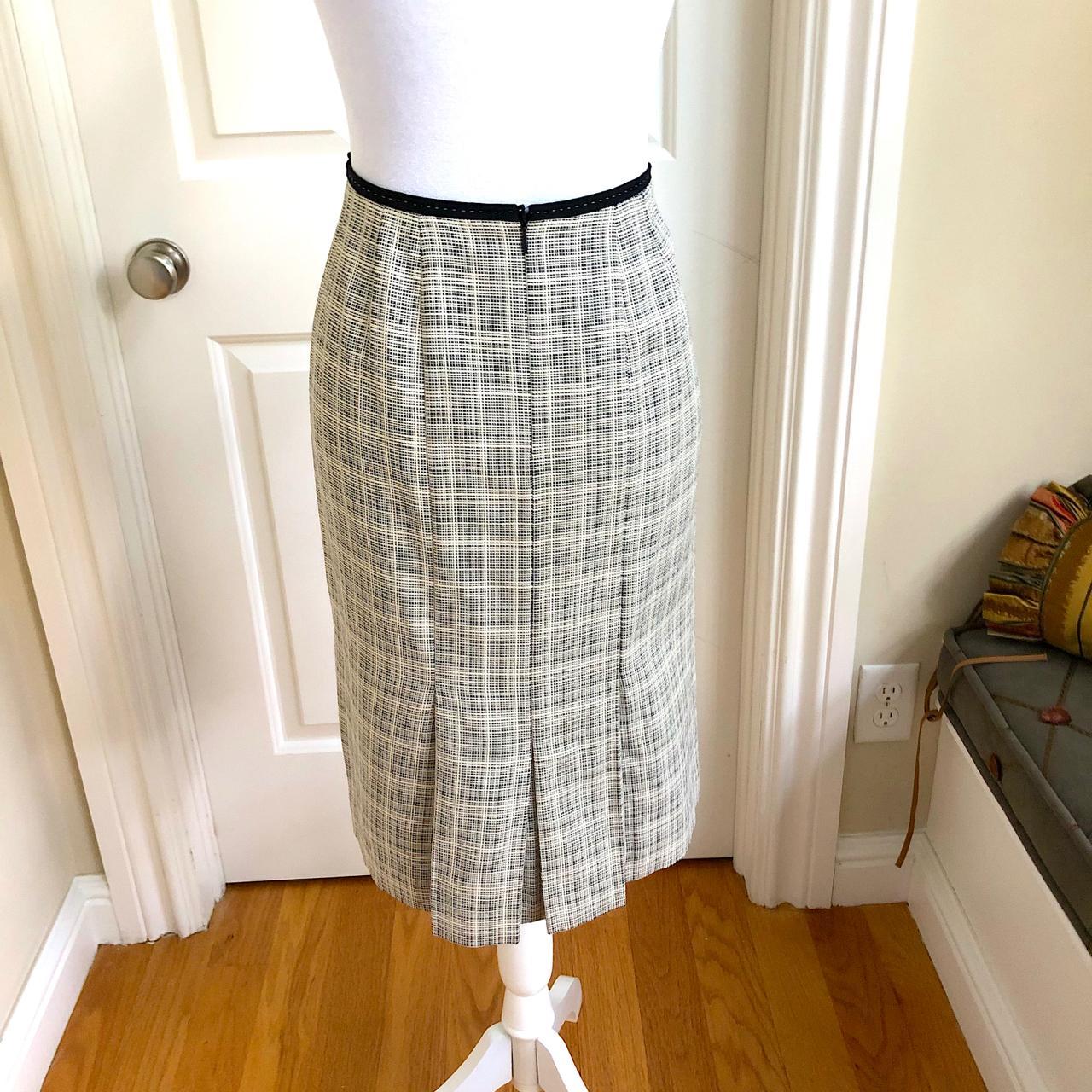 Escada discount wool skirt