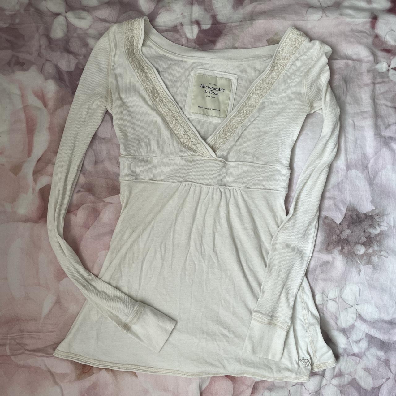 Abercrombie and Fitch Henley baby doll top. Size S.... - Depop