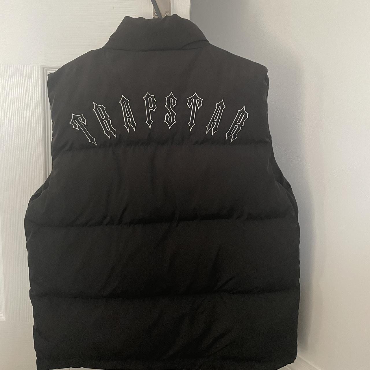 Trapstar gilet Size M Happy to take... Depop