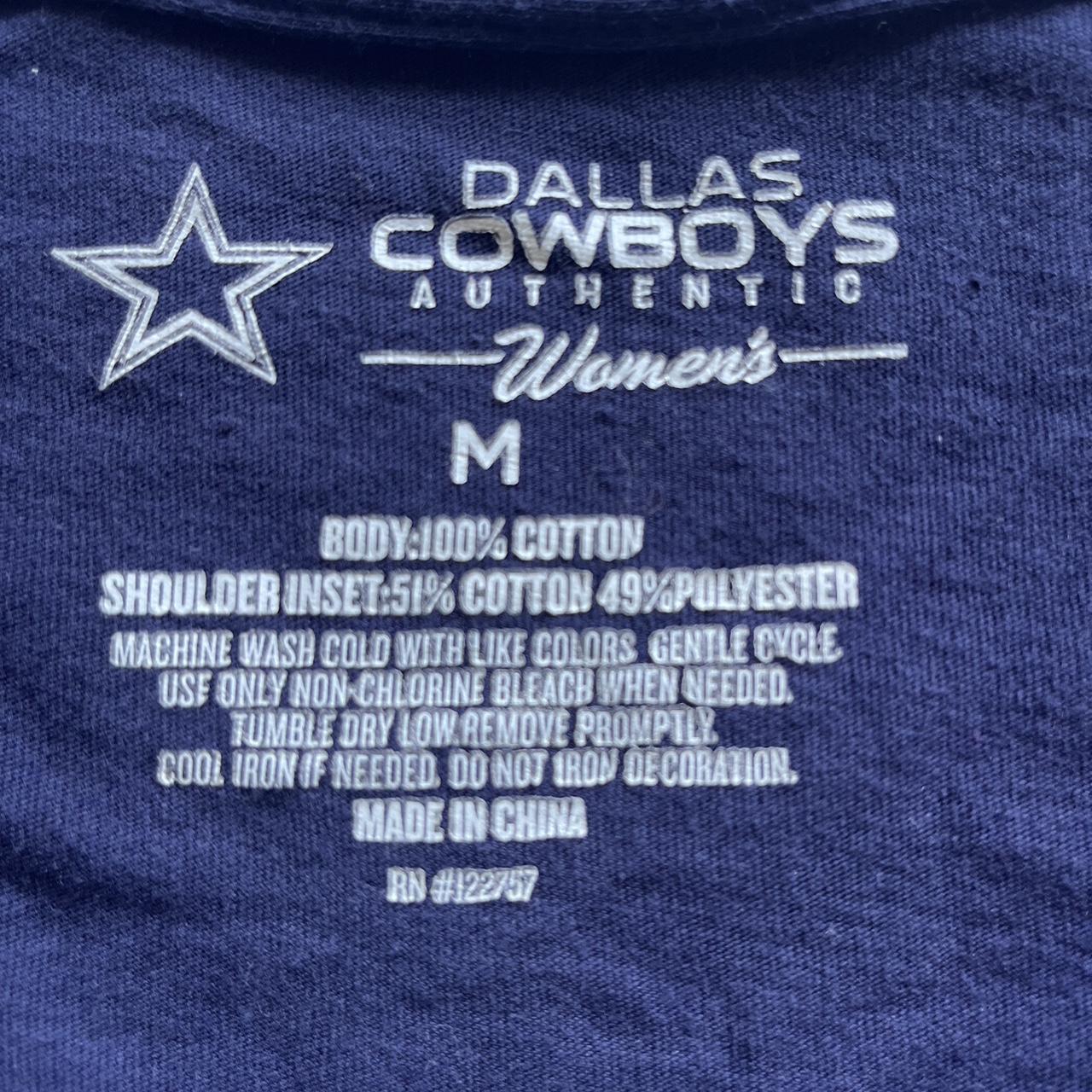 Navy Dallas Cowboys shirt! The front has a cute - Depop