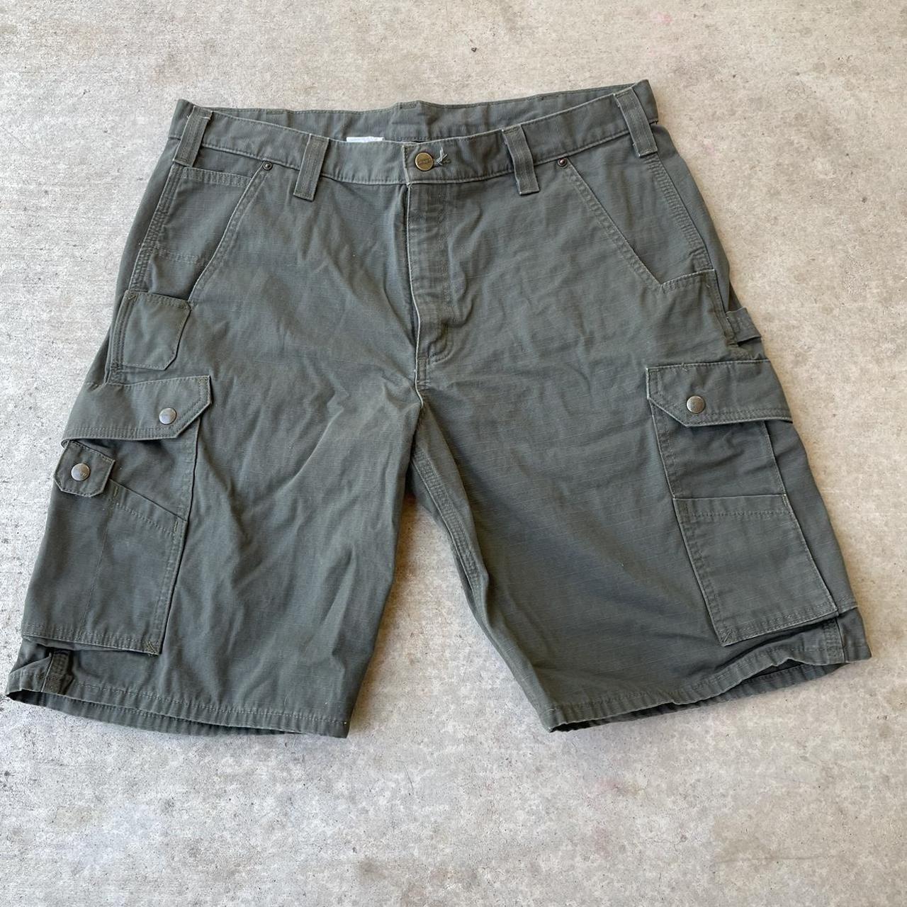 Green Carhartt Cargo Shorts Size 38 Little big but... - Depop