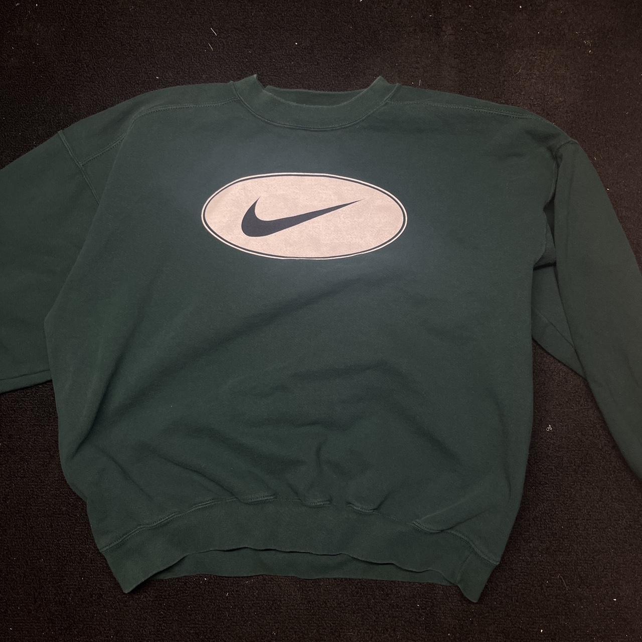 90's vintage Nike crewneck - Depop