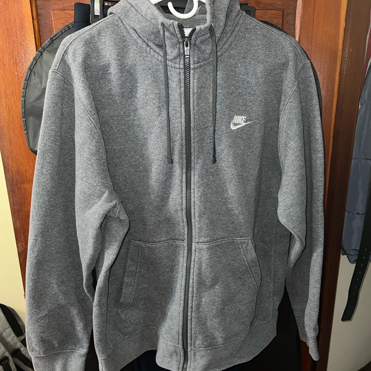 Nike hoodie zip up sz L - Depop