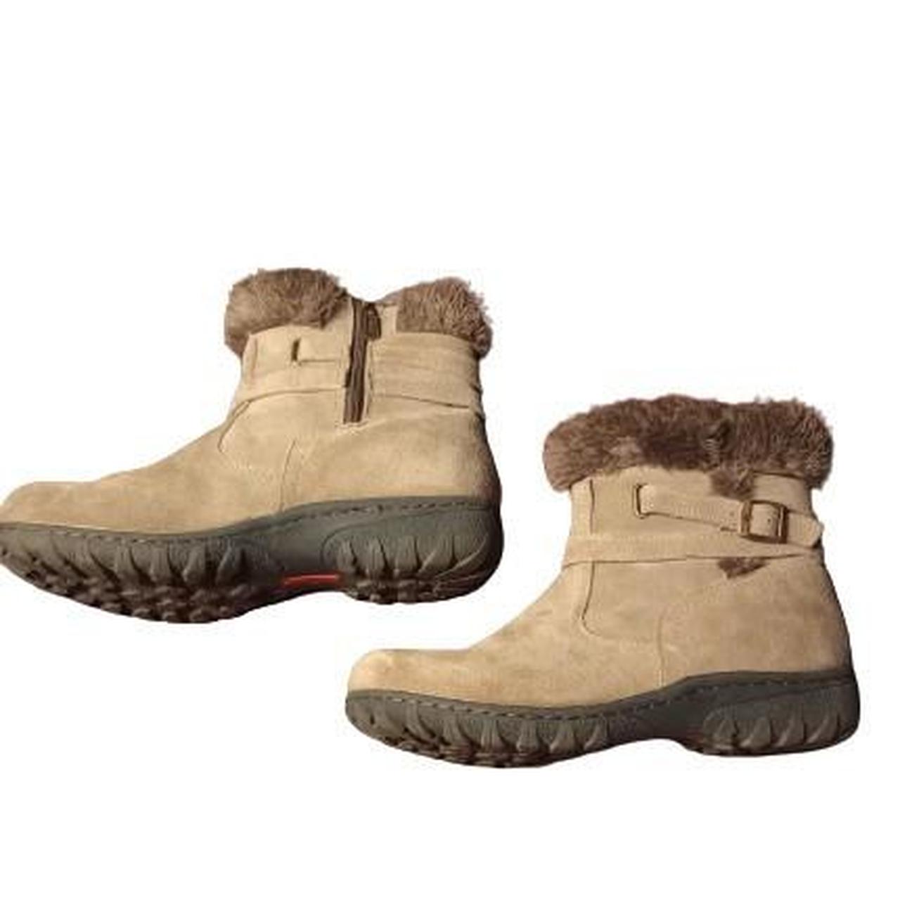 Khombu Women's Dusk All Weather Memory Foam Boots