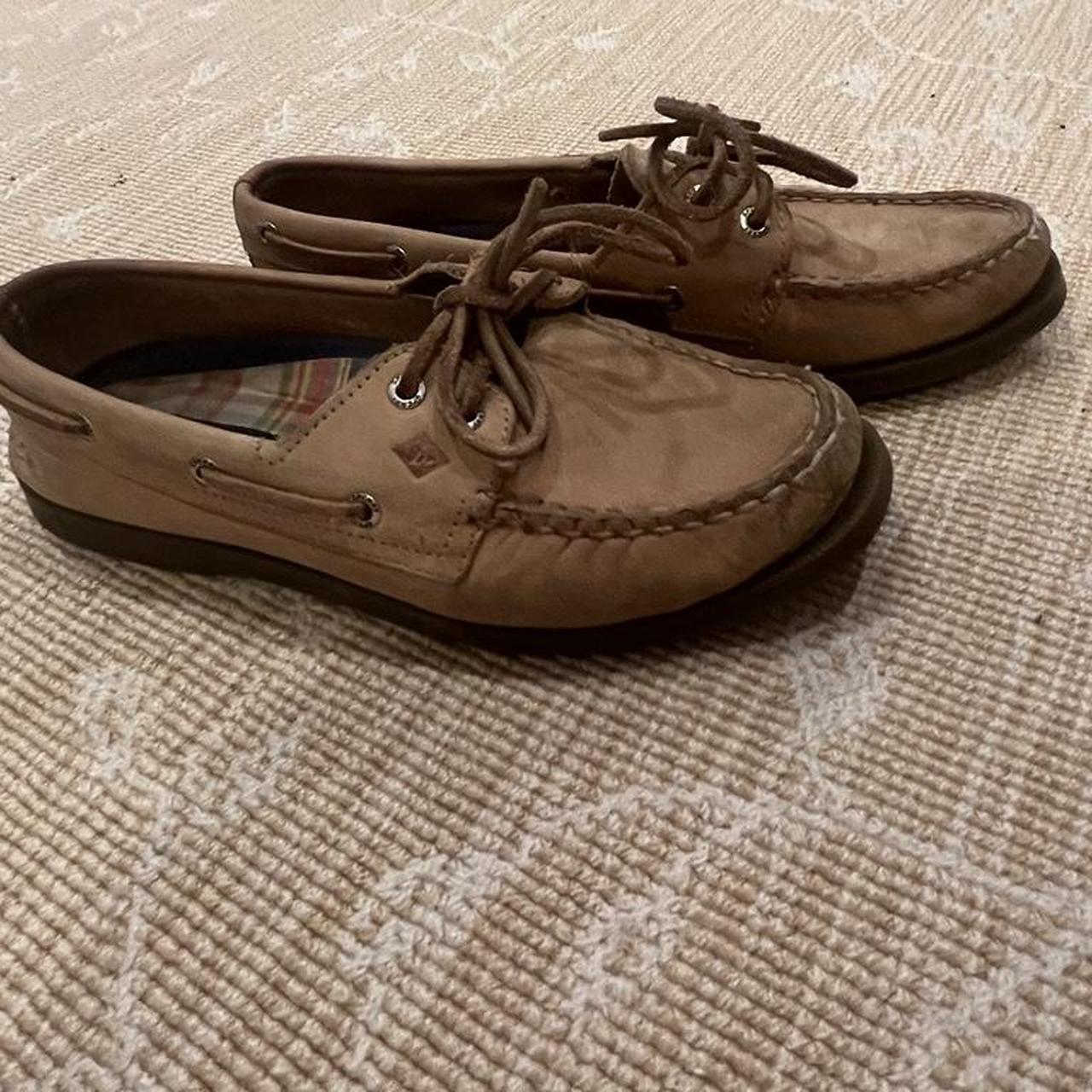 Sperry Women's Tan Boatshoes Depop