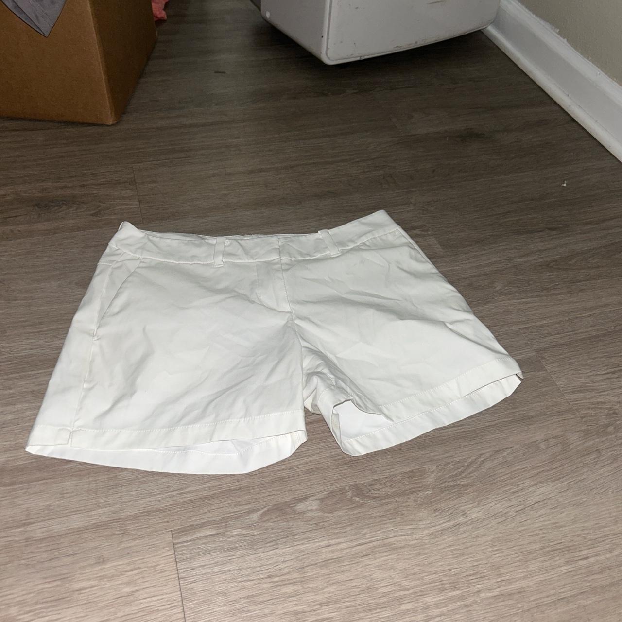 White drifit nike golf shorts - Depop