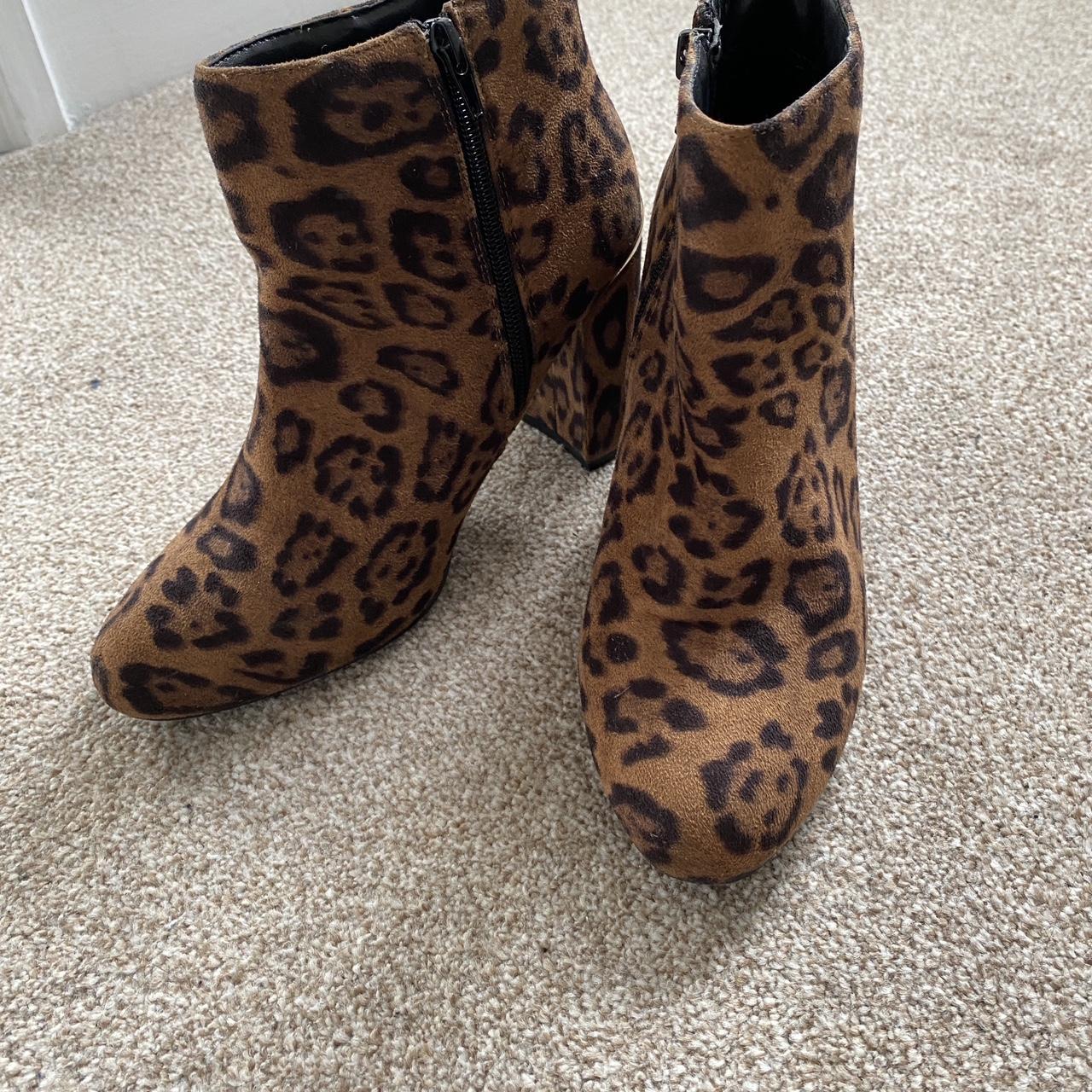 New Look leopard print ankle boots. Size 5