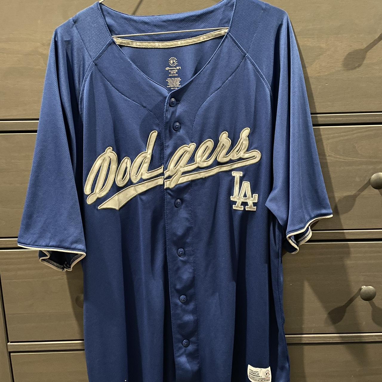 Dodger jersey shirt (Size XL) In good condition but - Depop