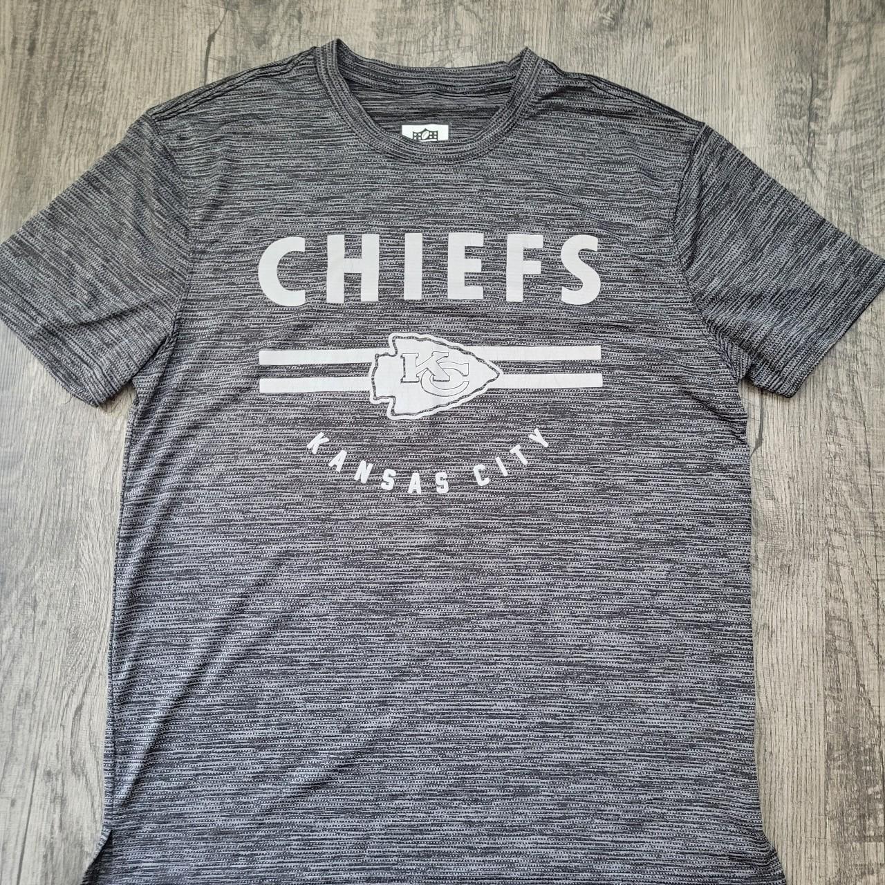 Grey dri fit Kansas City Chiefs t shirt Size: - Depop