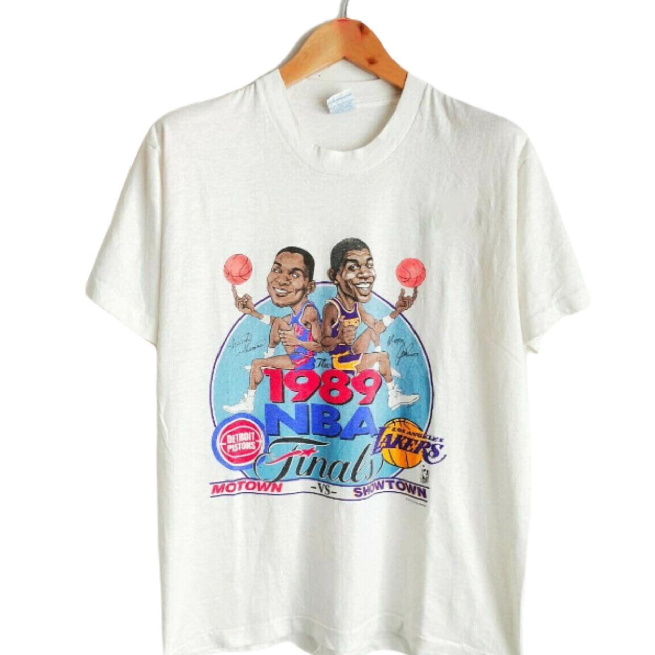 2004 ECF Detroit Pistons t-shirt Size XL - Depop