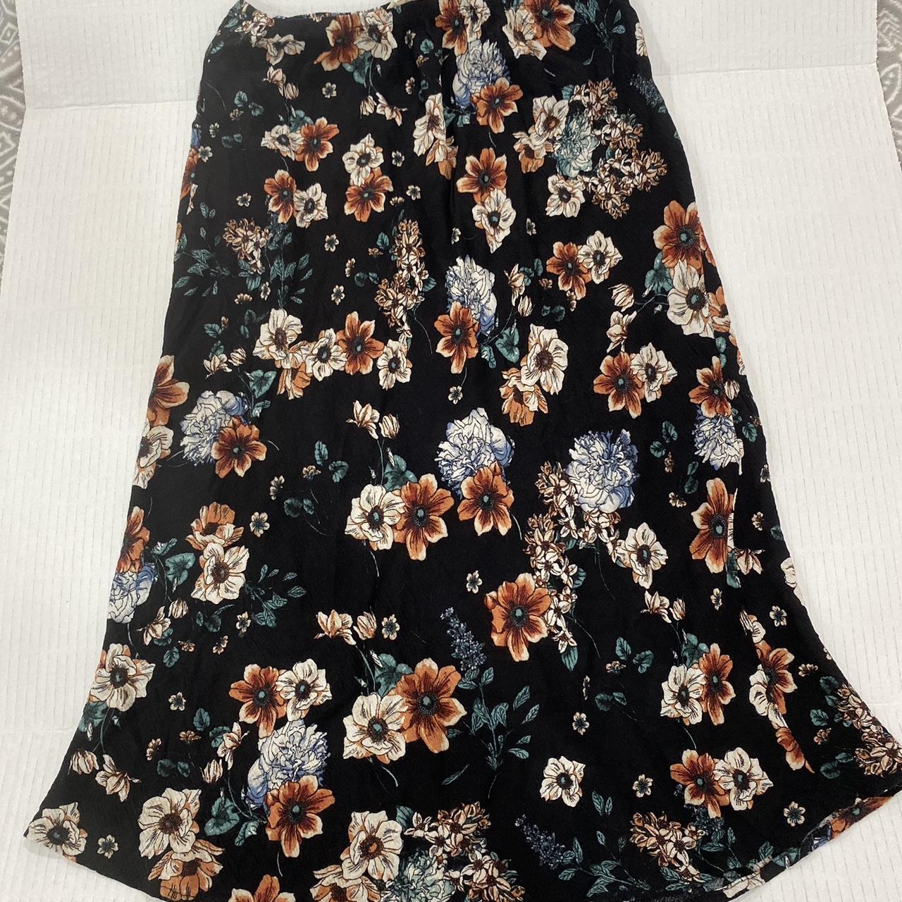 Tillys skirt - Depop