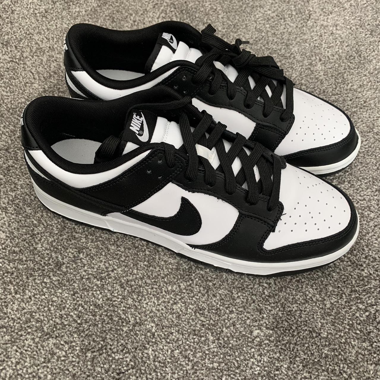 Nike Men's White and Black Trainers | Depop