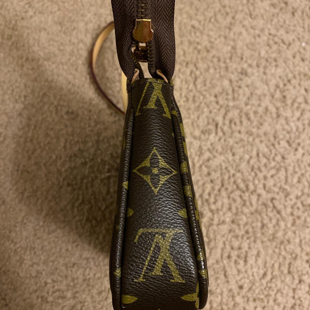 Like New Louis Vuitton Small Shoulder Bag Feel - Depop