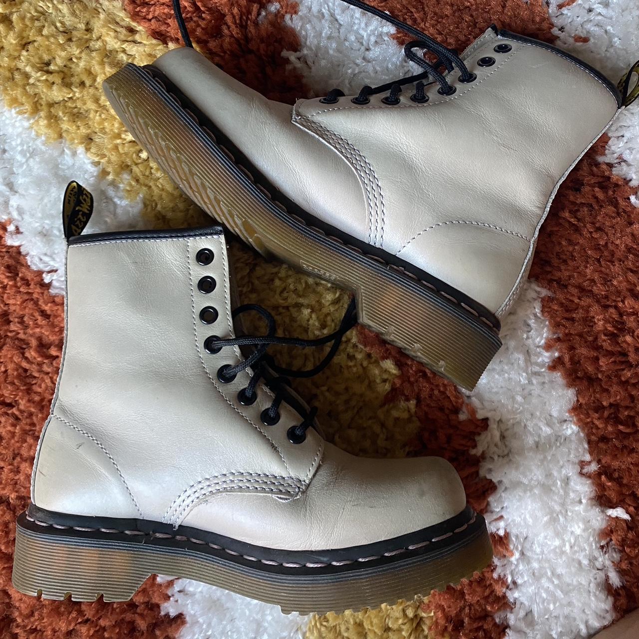 Cream colored doc martens online