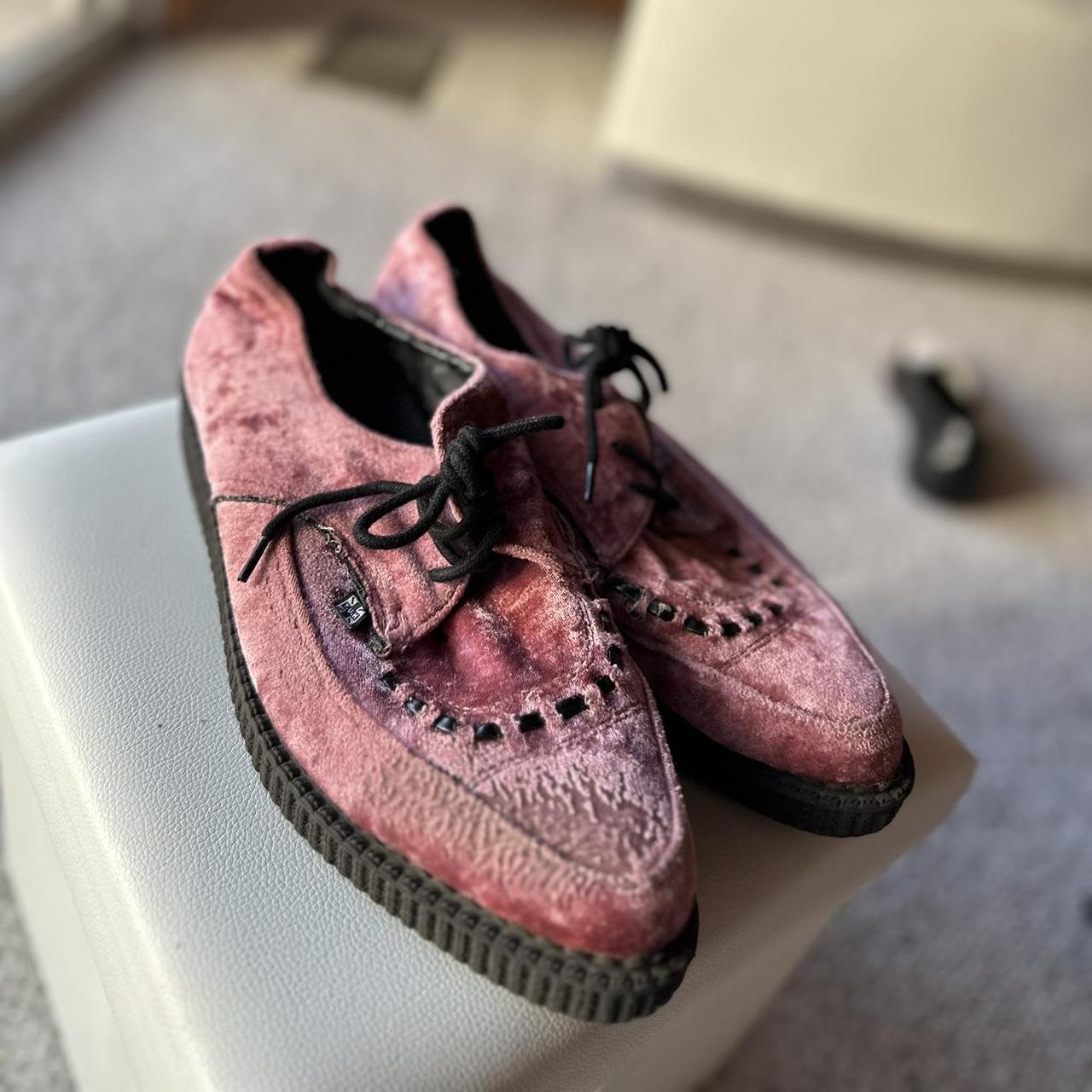 pointed toe creepers