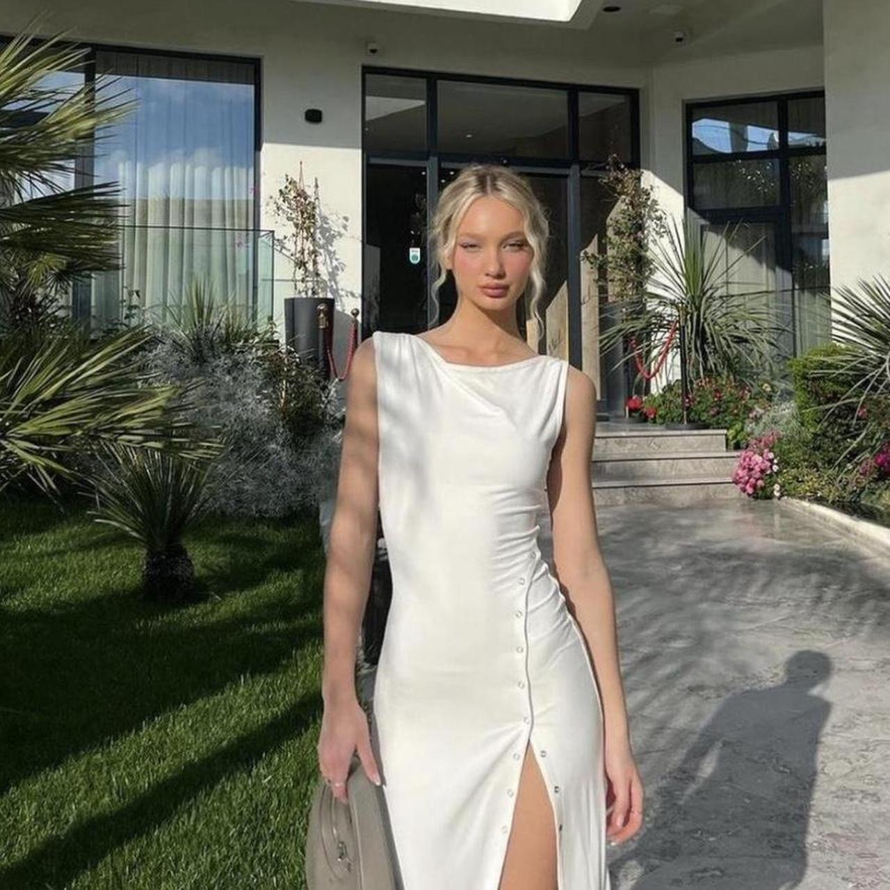 Amelia white maxi dress brand new with tags and... - Depop