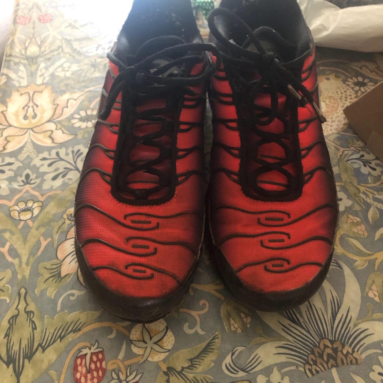 tn 3 black red