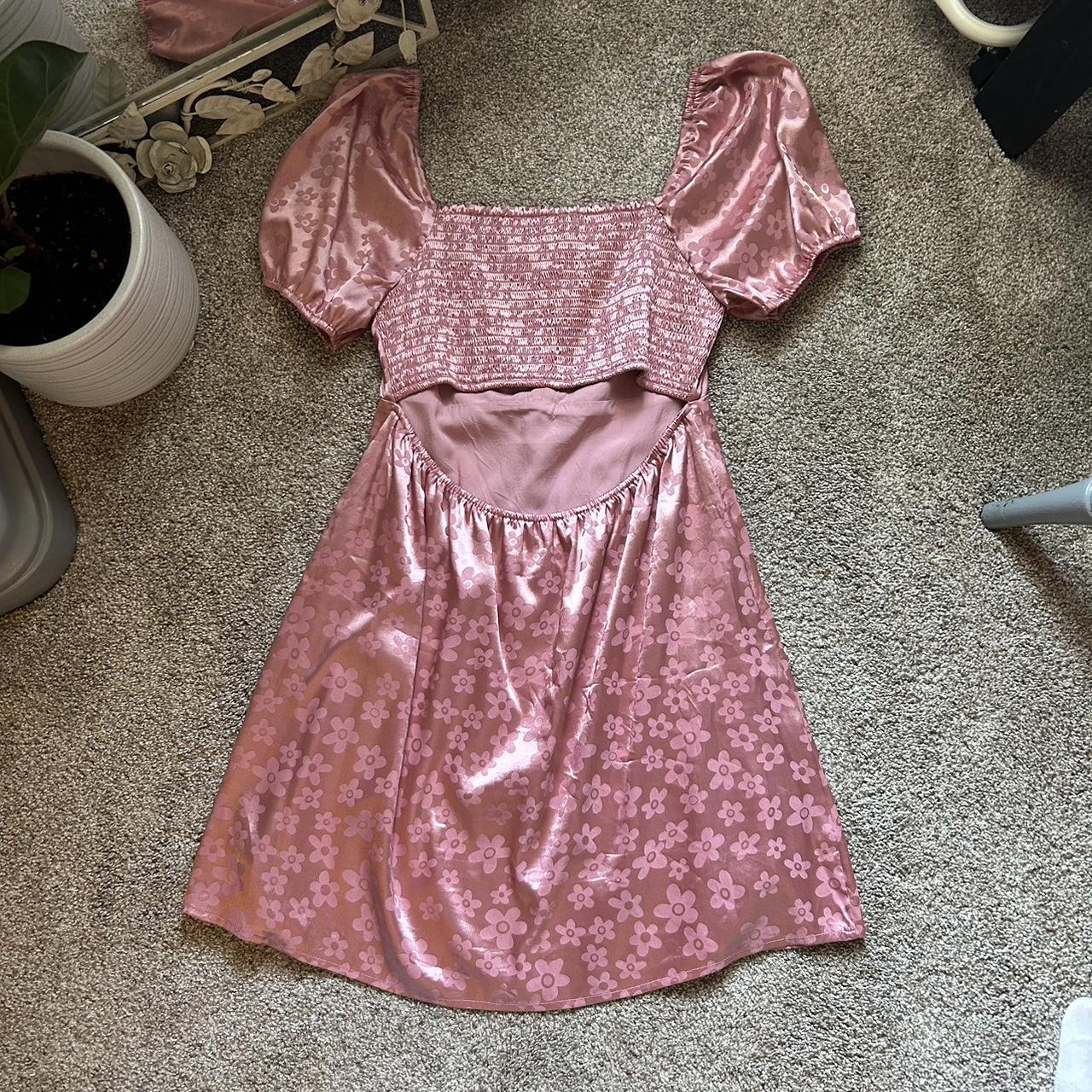 Altar’d State Floral Dress with Key hole back Size... Depop