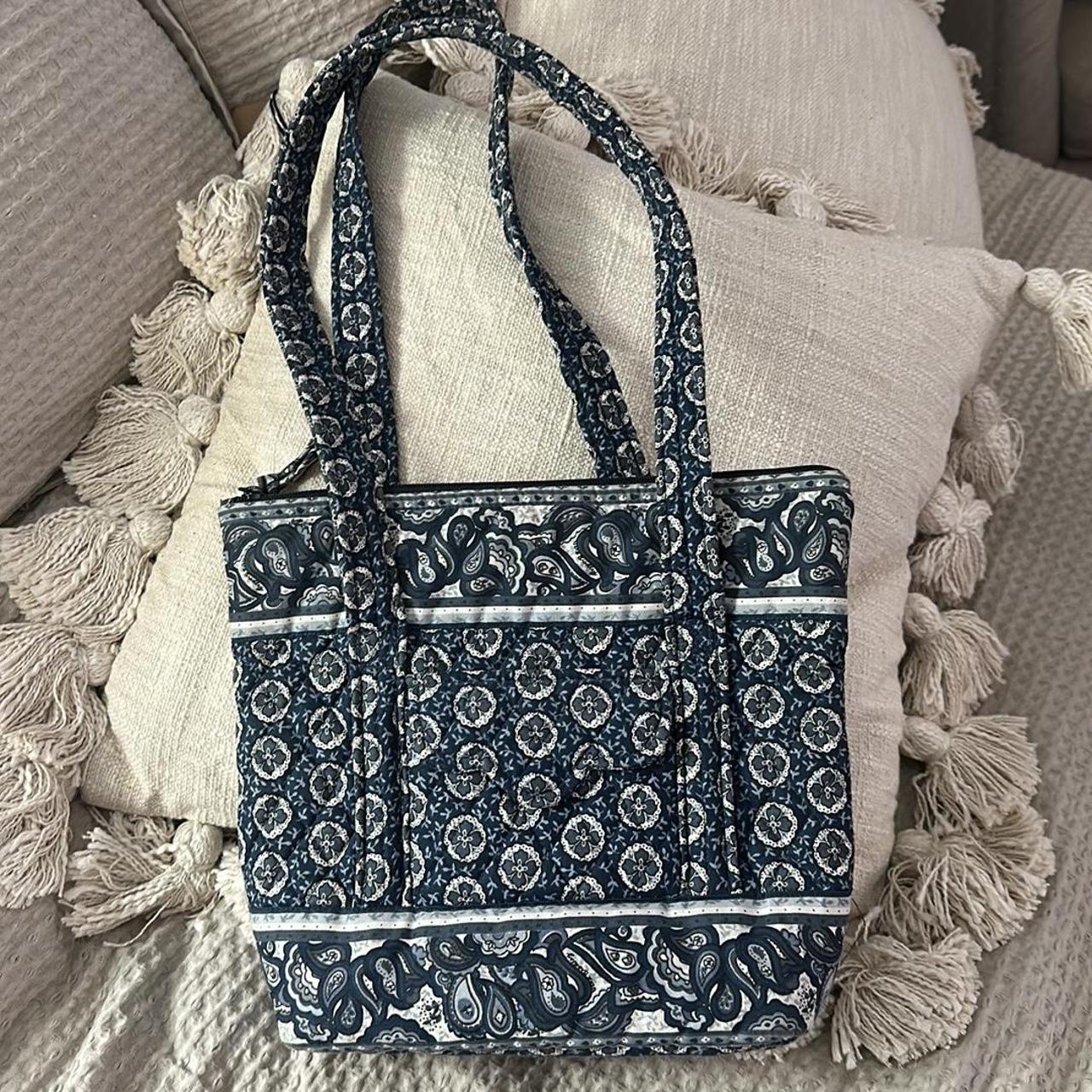 Vera Bradley vintage tote blue print with front pocket - Depop