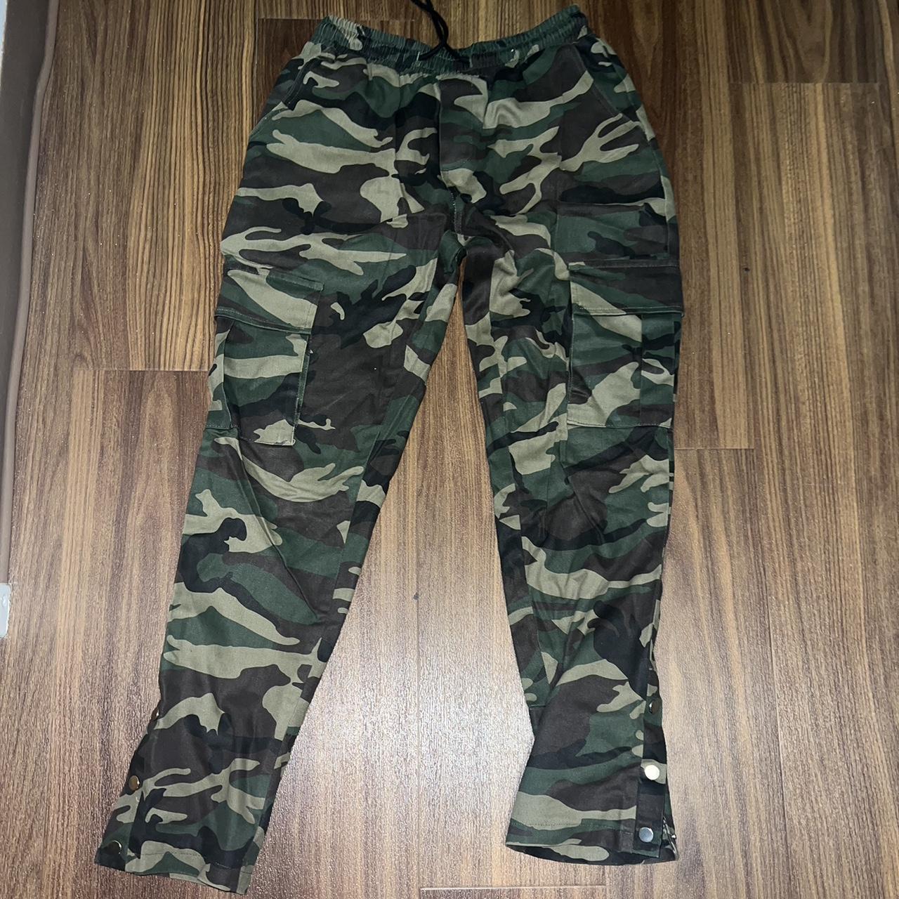 Camo Cargo Pants with belt Size XS (fits - Depop