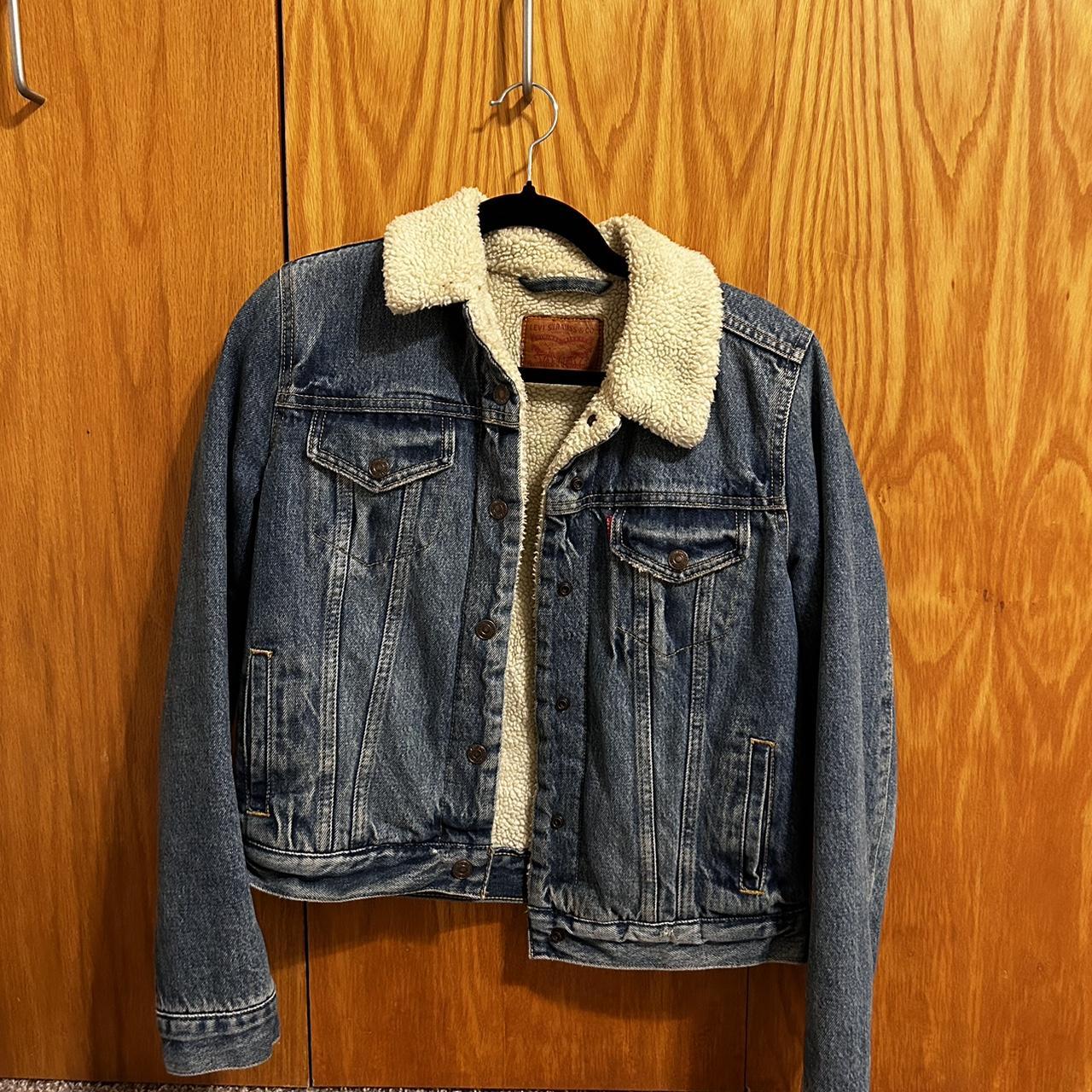 Levi’s Sherpa denim jacket size s! Only worn twice... - Depop