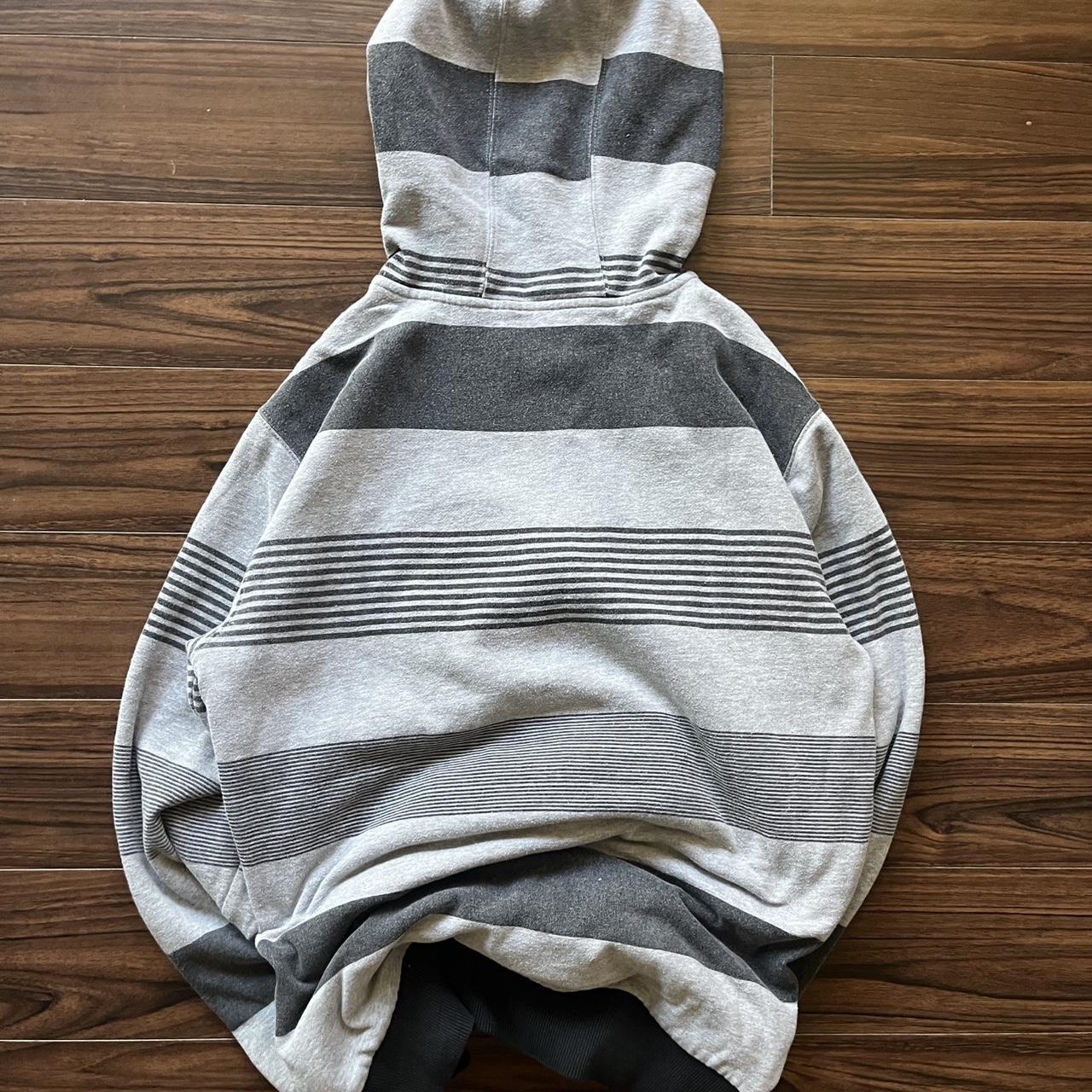 item listed by thriftshifttitz