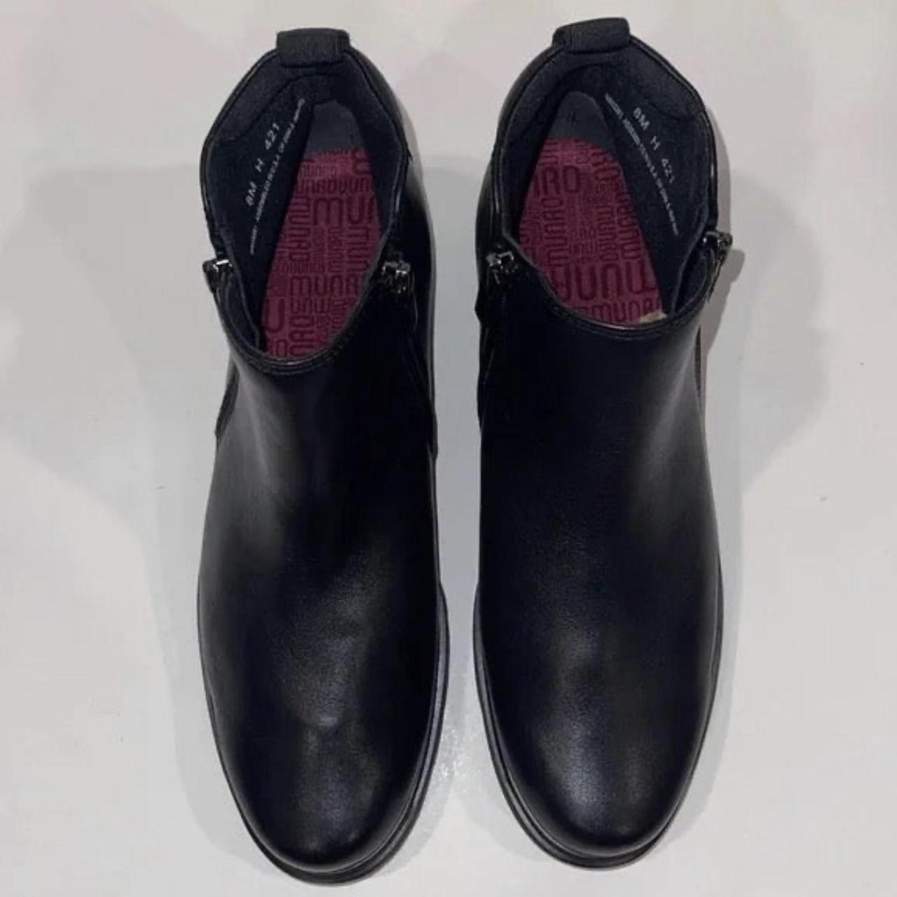Munro Women's Black Boots | Depop