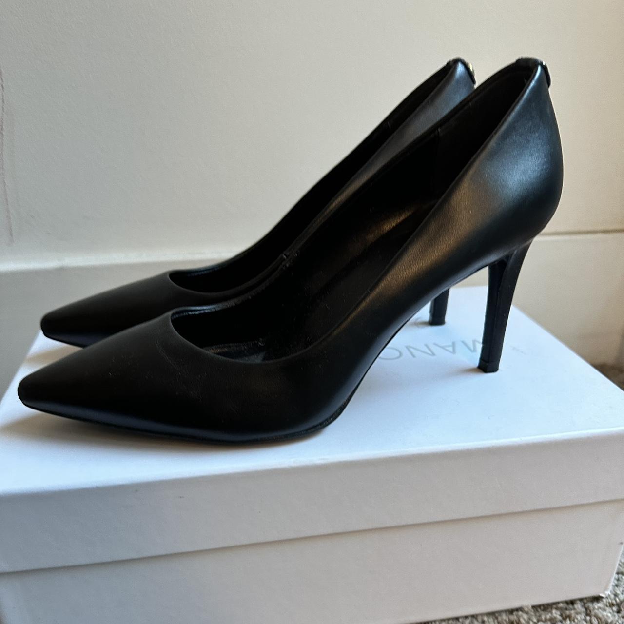 michael kors black leather pumps