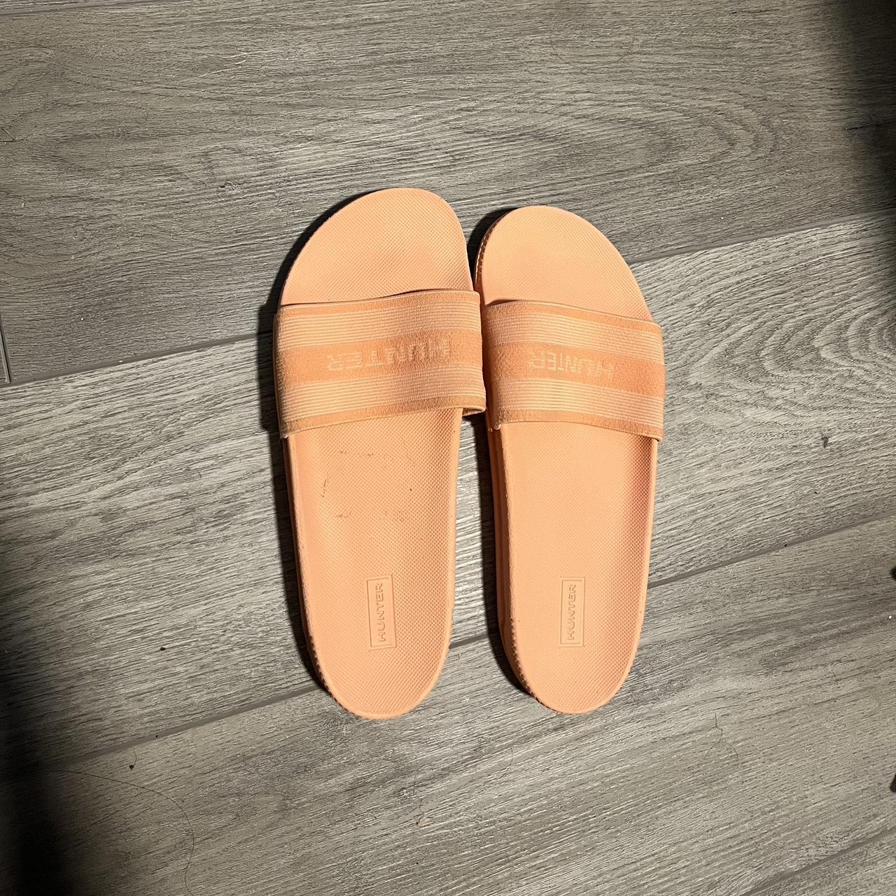 Hunter slides New. Never worn Size 8 Uk size 6 Depop