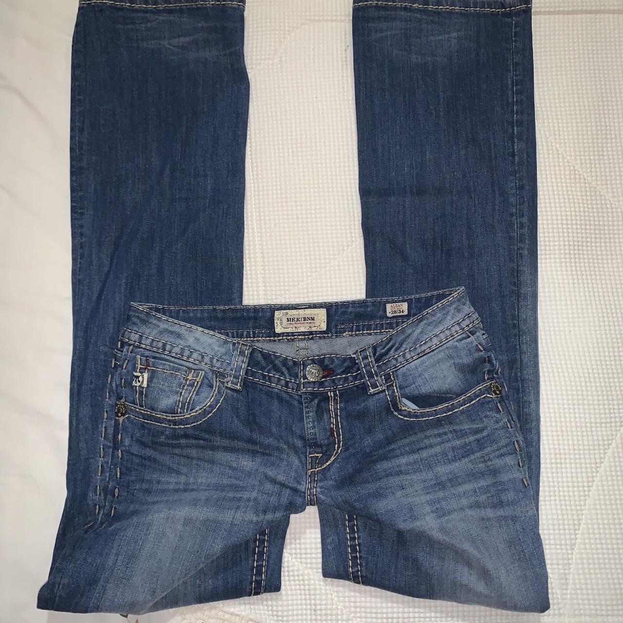 item listed by bellasthriftz